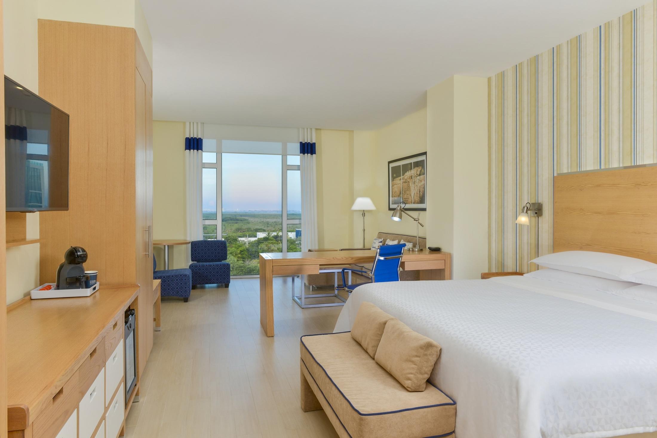 Four Points By Sheraton Cancun Centro Bagian luar foto