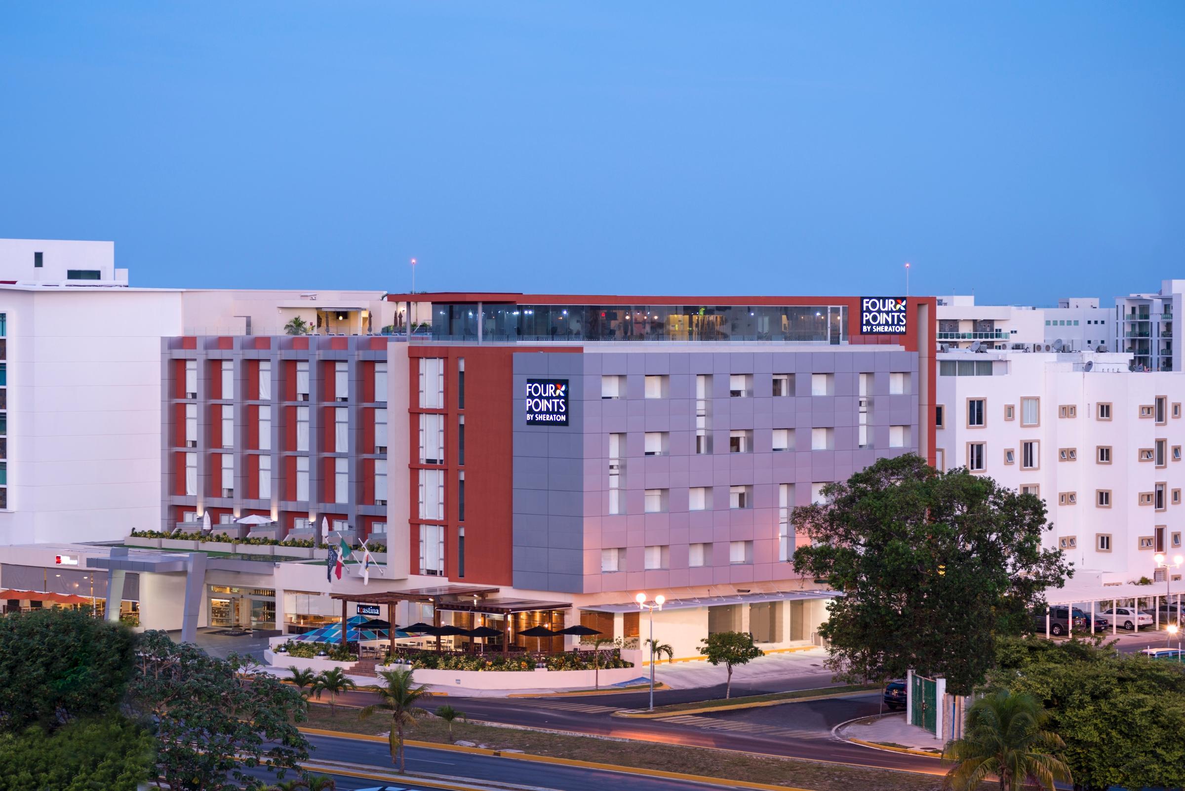 Four Points By Sheraton Cancun Centro Bagian luar foto
