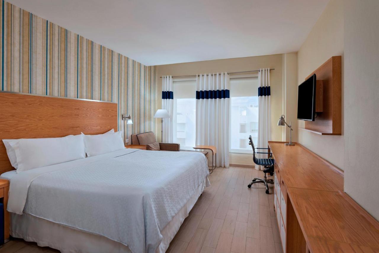 Four Points By Sheraton Cancun Centro Bagian luar foto