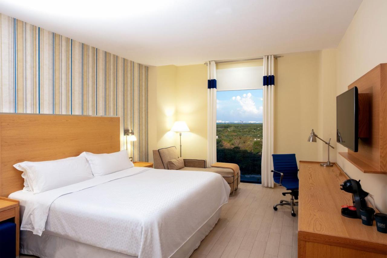 Four Points By Sheraton Cancun Centro Bagian luar foto