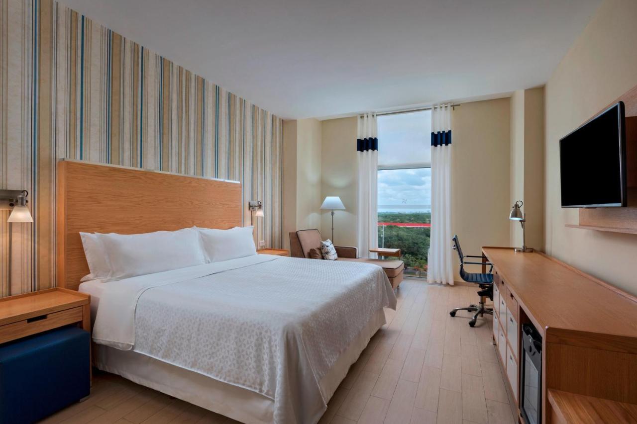 Four Points By Sheraton Cancun Centro Bagian luar foto