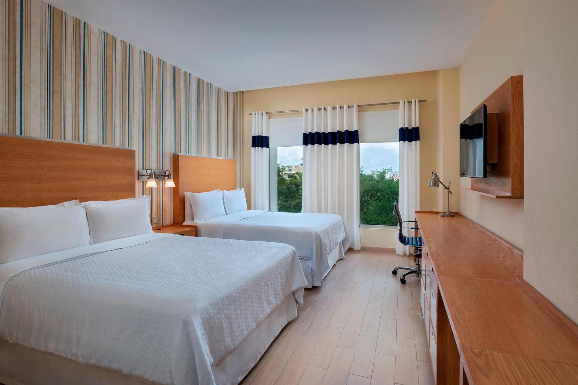 Four Points By Sheraton Cancun Centro Bagian luar foto