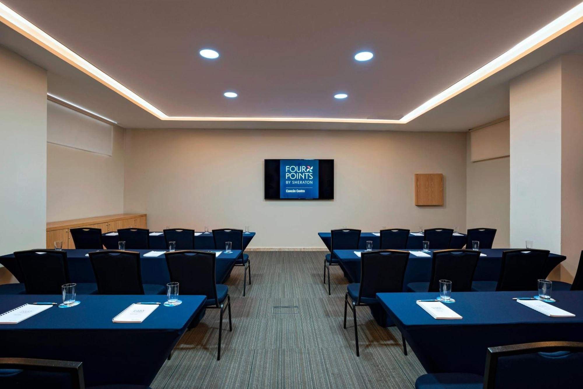 Four Points By Sheraton Cancun Centro Bagian luar foto